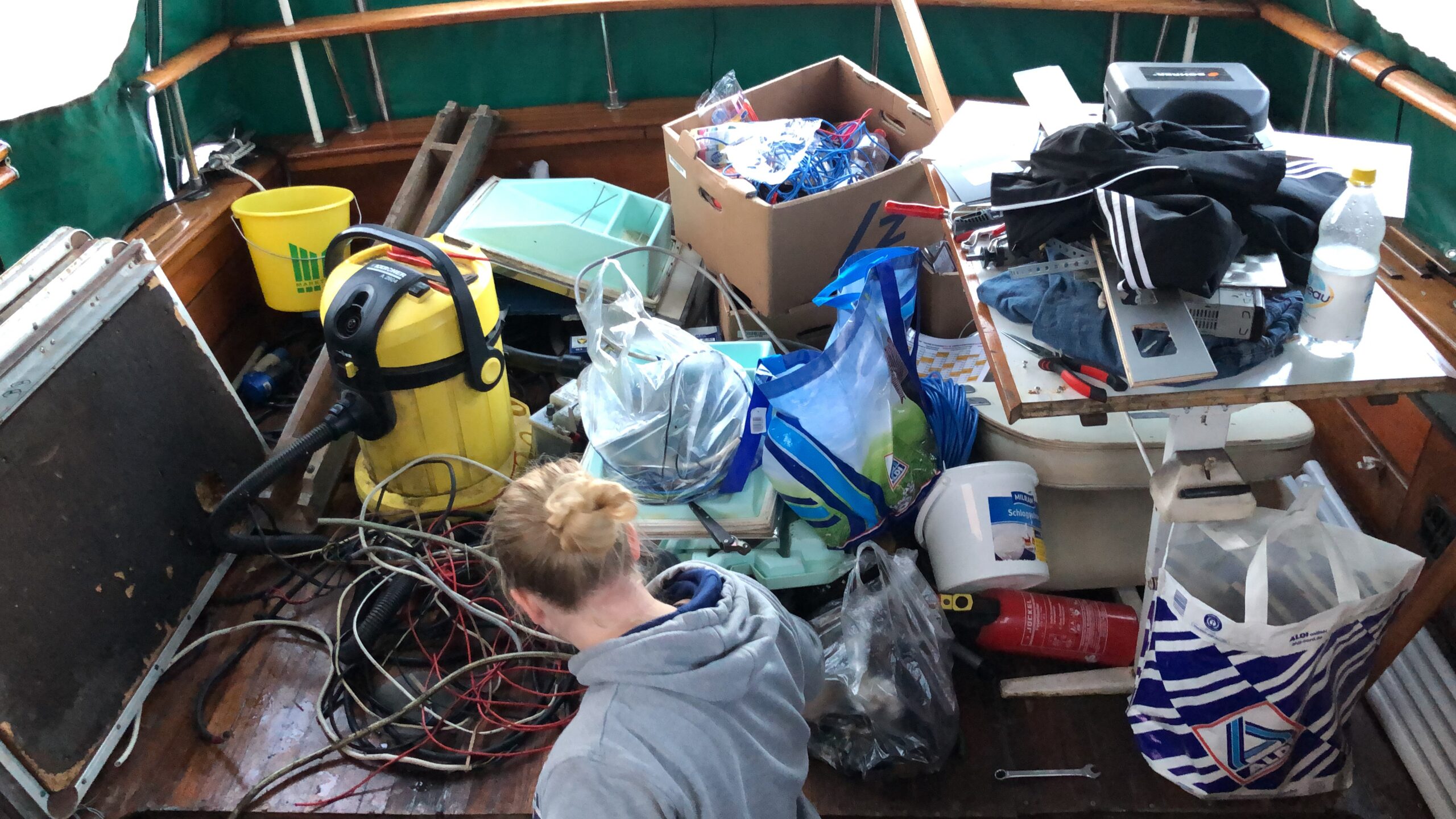 EE517879-4CC2-4532-B541-204D7F39FBEB